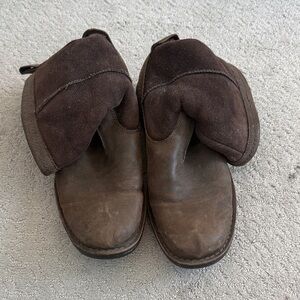 UGG Men's Dark Brown Leather Boots